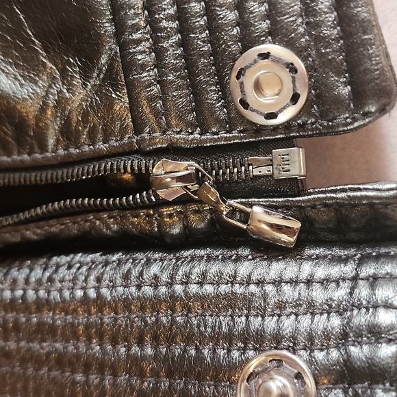 St. John Metallic Lambskin Leather Moto Biker Vest Silk Lined Sz 2 - Picture 13 of 16